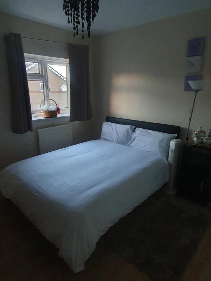 Double Size And Single Room In Barking Exterior foto